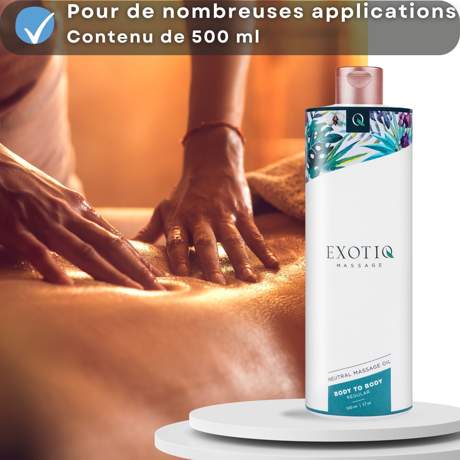 Massage. Bouteille avec texte : EXOTIQ MASSAGE, BODY TO BODY REGULAR. Sur socle blanc.