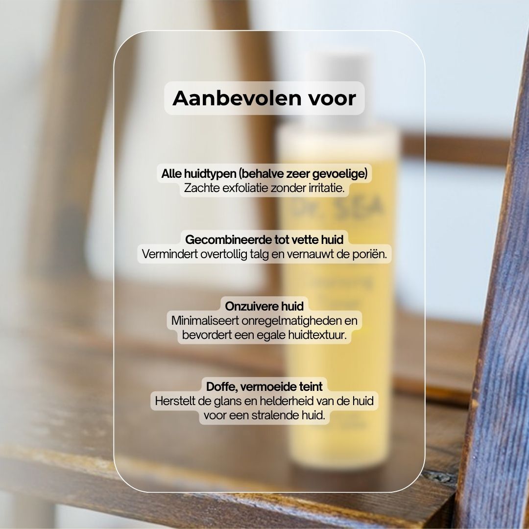 Dr. SEA AHA Facial Cleansing Toner. Fles met gele vloeistof. Tekst: AHA Facial Cleansing Toner. Zonder parabenen, sulfaten, siliconen, minerale oliën.