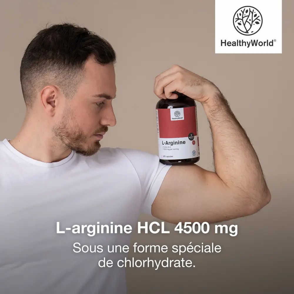 Homme tenant une bouteille. Inscription: L-Arginine HCL 4500 mg. Marque: HealthyWorld. Texte: Sous une forme spéciale de chlorhydrate.
