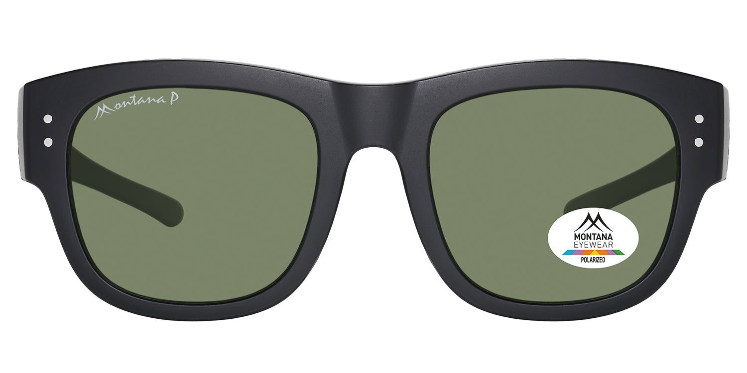 Lunettes de soleil noires avec verres verts. Logo Montana Eyewear sur la monture et les verres. Verres polarisés.