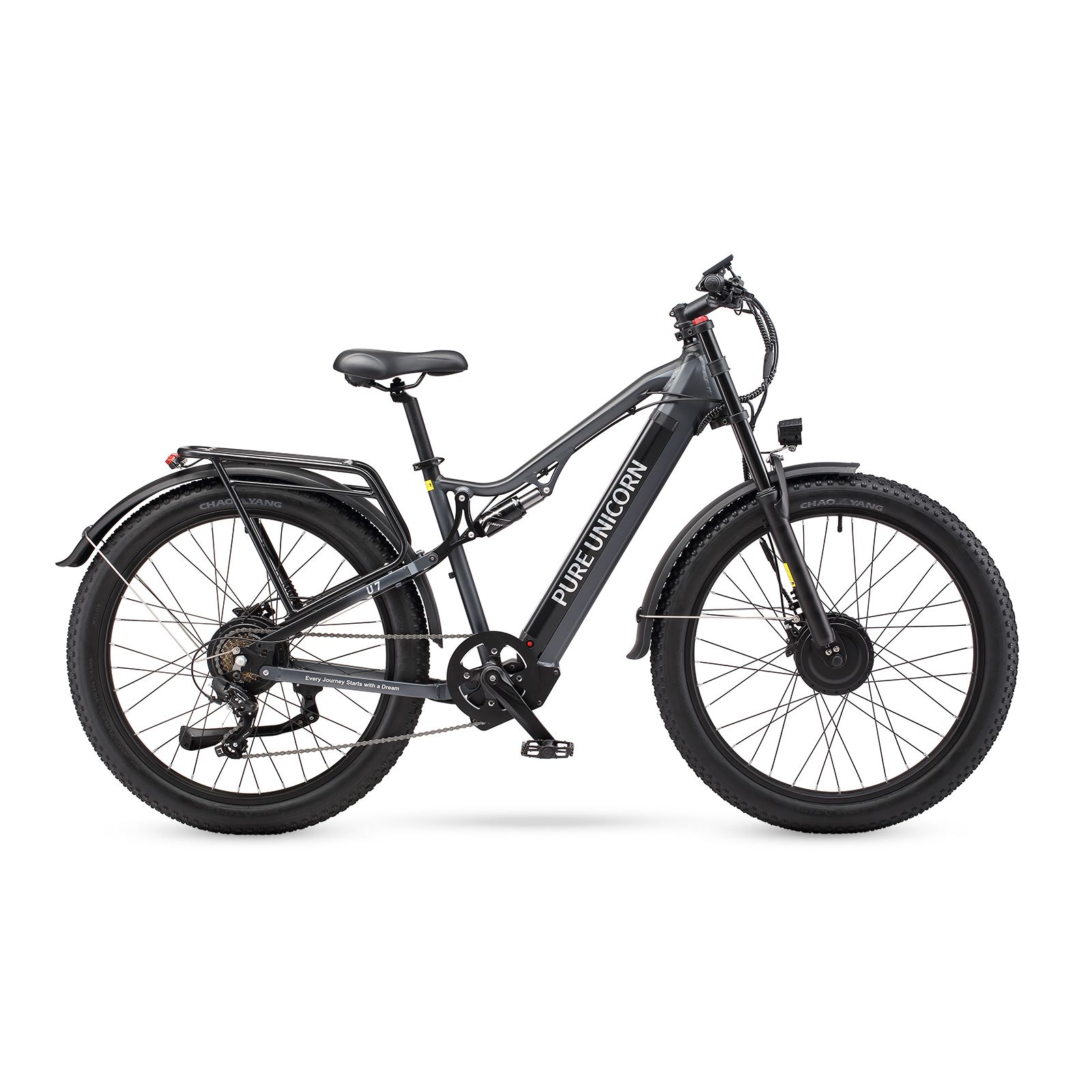VTT électrique noir Pure Unicorn U7. Vue latérale, gros pneus, porte-bagages et inscription Pure Unicorn.