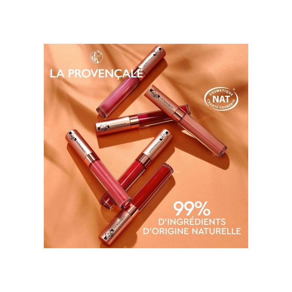 Plusieurs rouges à lèvres, partiellement ouverts, en différentes teintes de rouge. Inscription: La Provençale. Certification NAT. 99% ingrédients naturels.