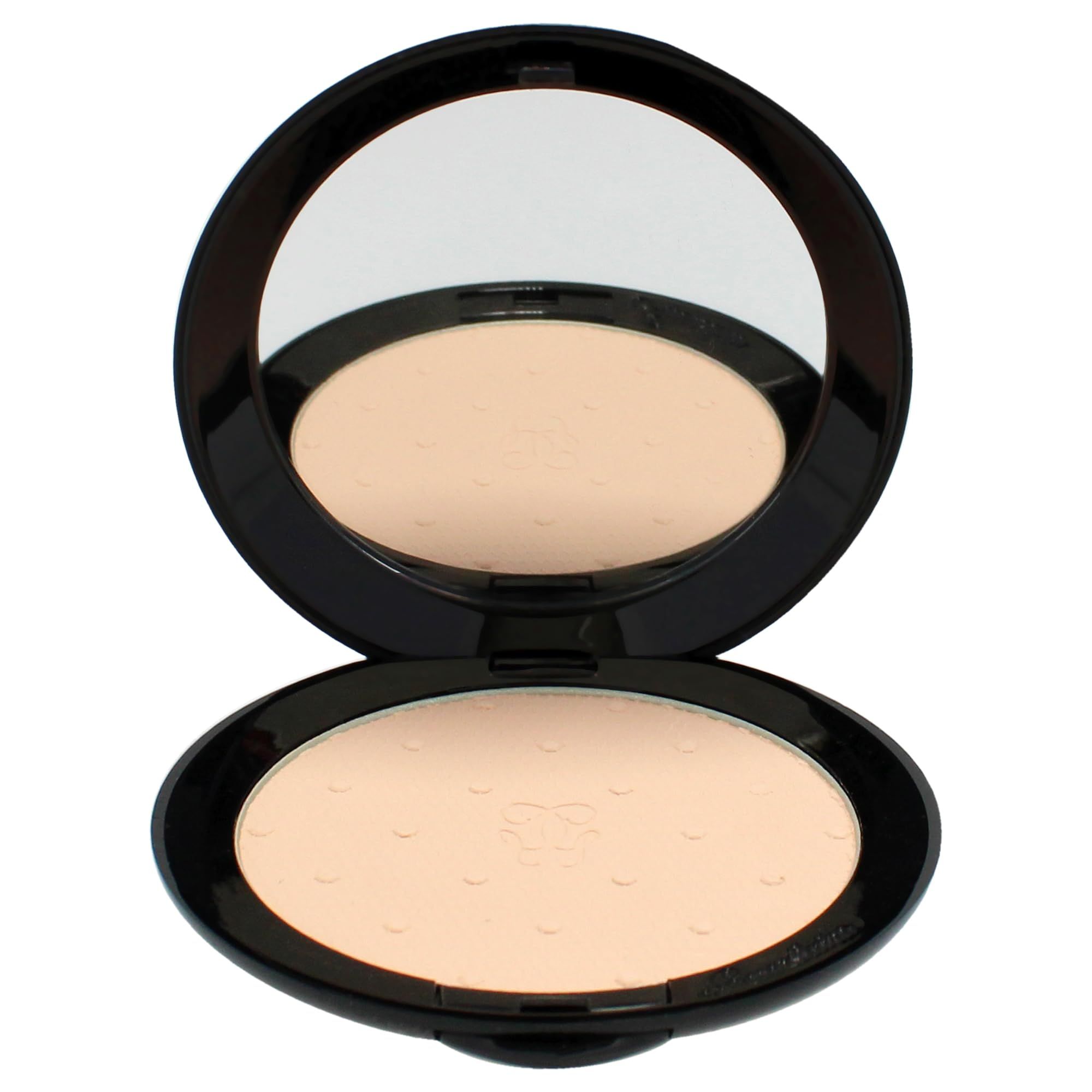 Poudre compacte ronde ouverte avec miroir. Boîtier noir, poudre beige clair. Motif en relief sur la poudre.