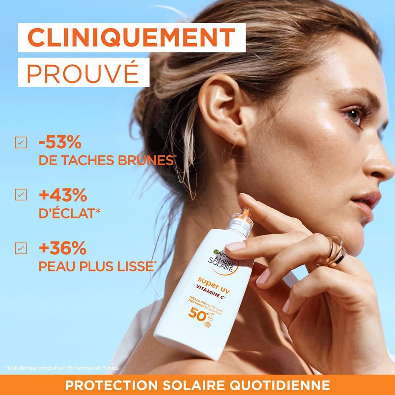 Flacon de crème solaire Garnier Ambre Solaire Super UV Vitamine C SPF 50.
