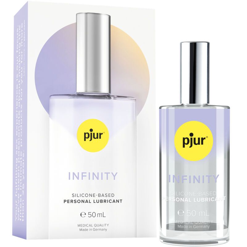 Twee flacons met zilveren doppen. Opschrift: pjur, INFINITY, SILICONE BASED PERSONAL LUBRICANT, 50 ml. Verpakking op de achtergrond.