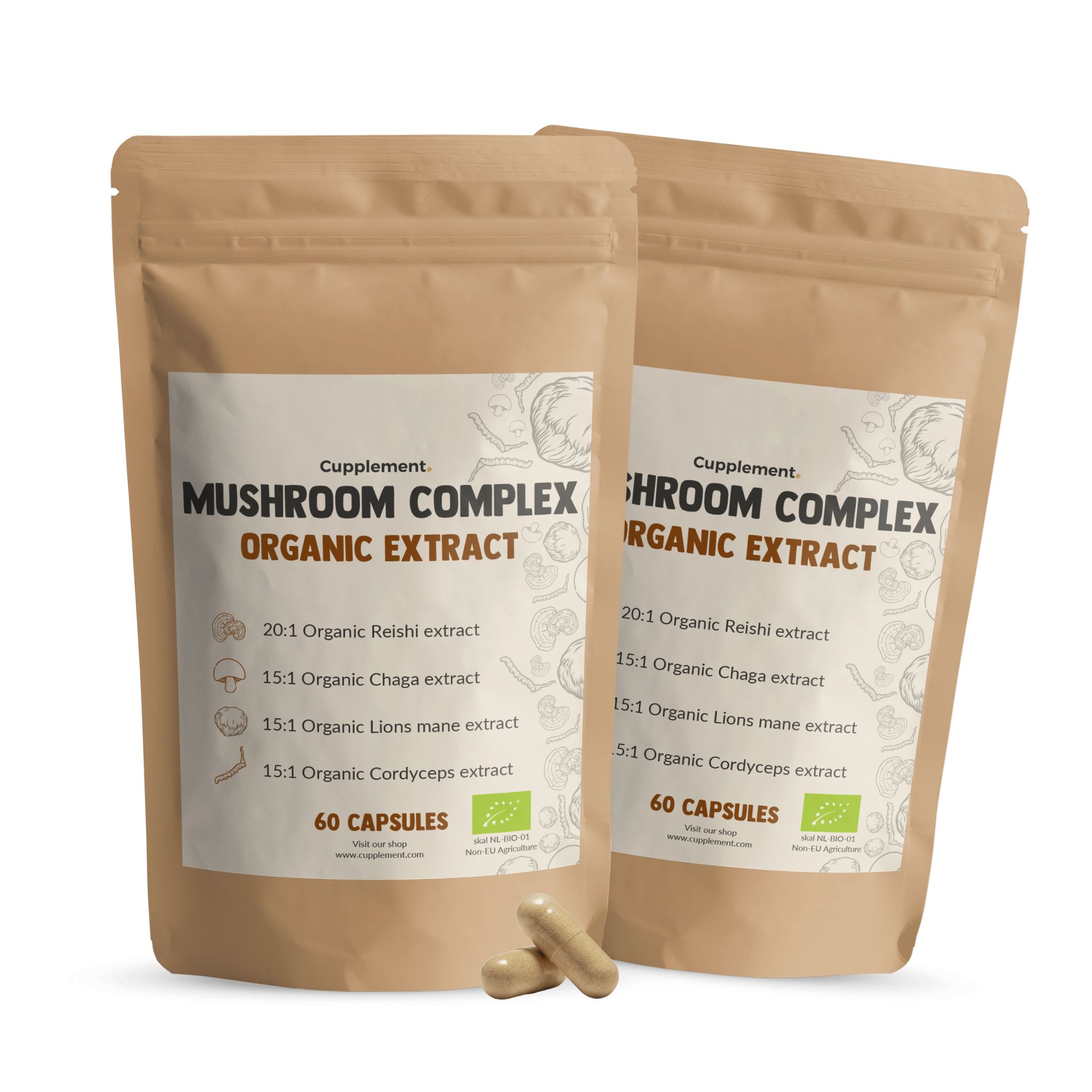 Twee zakjes Cupplement Mushroom Complex. Opschrift: 60 capsules, bio-certificering. Bruine capsules ernaast.