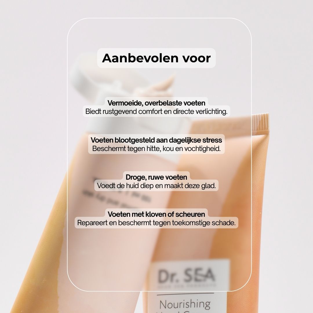 Voetcrèmetube met productnaam en merk. Verloop van beige naar grijs. Tekst: « Nourishing Foot Cream » en « Dr. SEA ».