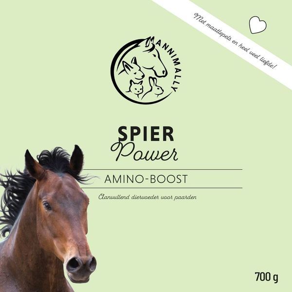 Productverpakking met tekst Spier Power, 700g. Bevat aminozuren. Paardenafbeelding.