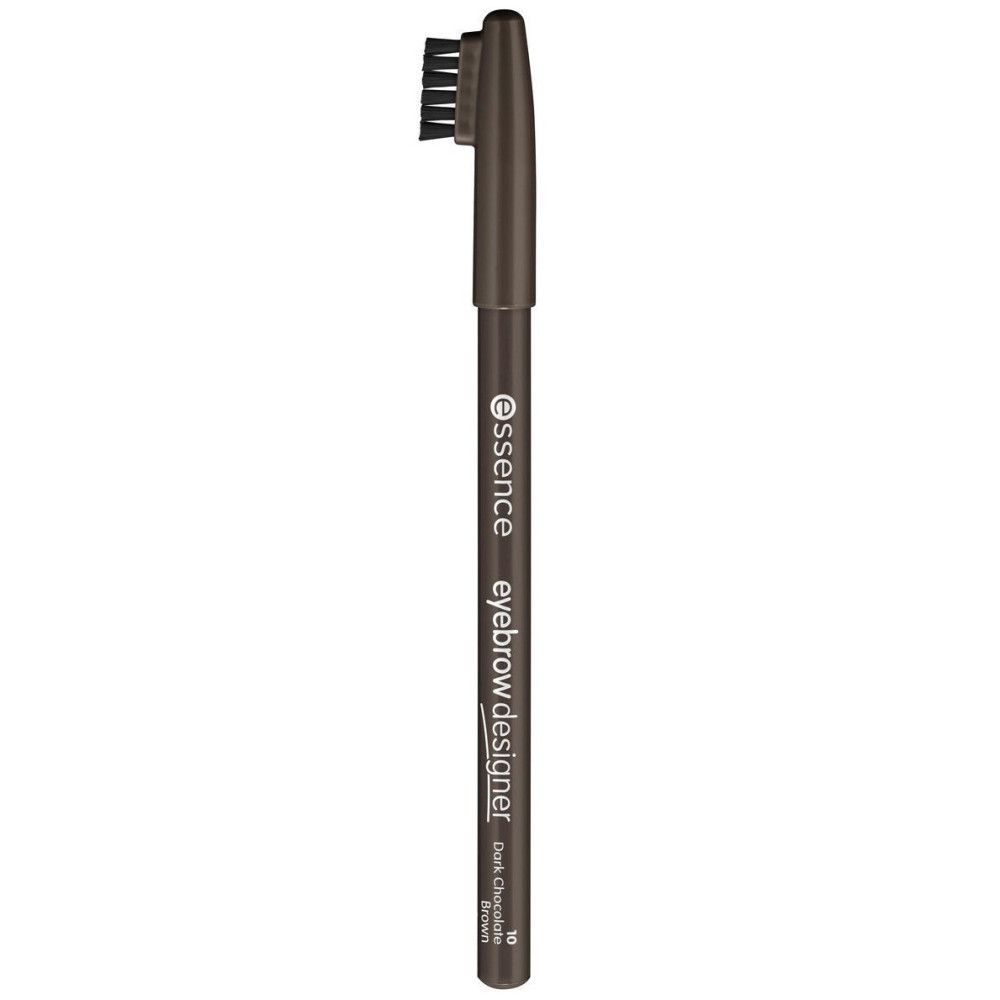 Crayon à sourcils Essence avec brosse. Mine brun foncé, corps cylindrique. Nom du produit et teinte imprimés.