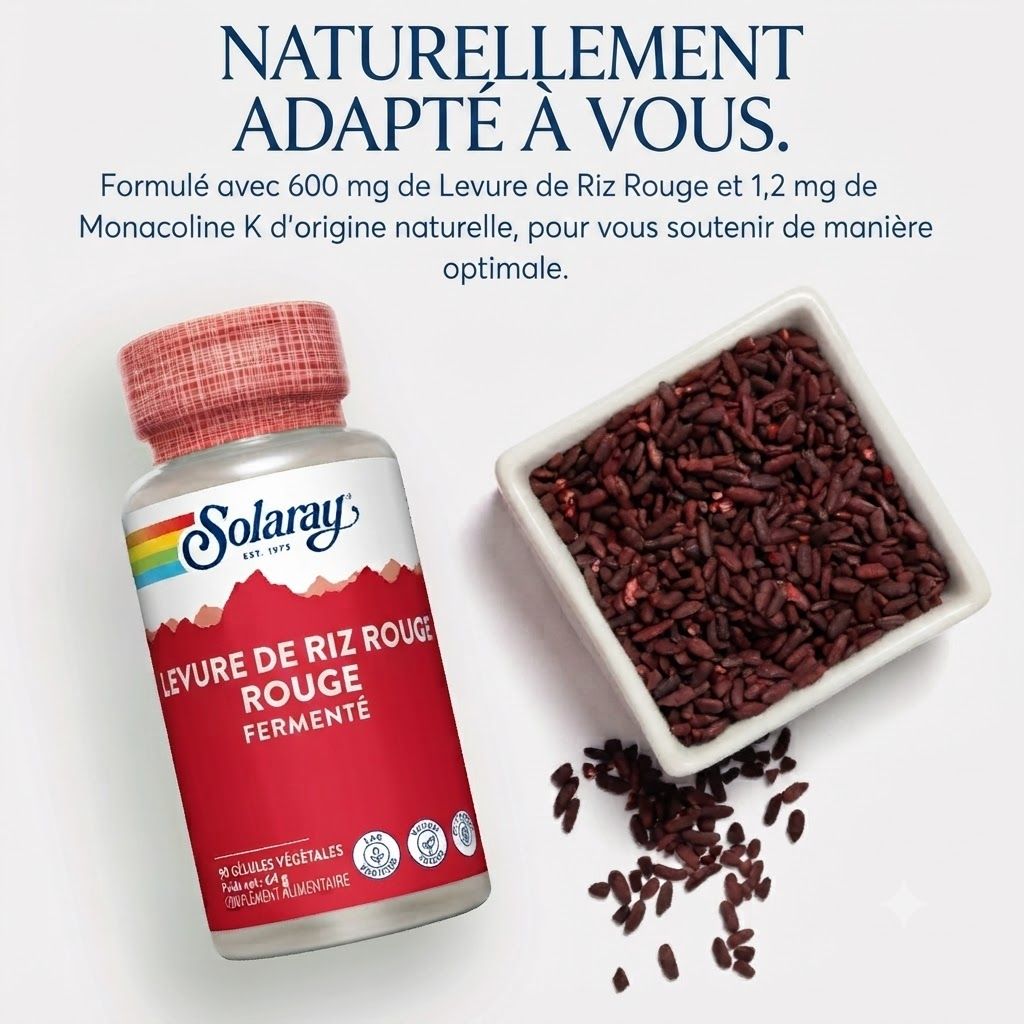 Gélules de levure de riz rouge fermentée Solaray et un bol de riz rouge.