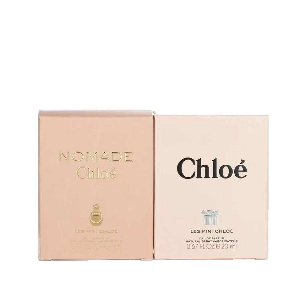Twee rechthoekige dozen. Op één staat "Nomade Chloé". Op de andere "Chloé Les Mini Chloé". 