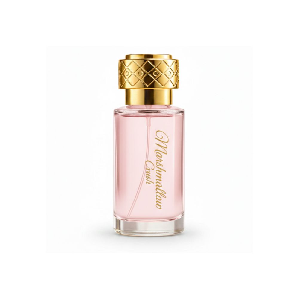 Parfumflesje met roze vloeistof. Gouden dop. Opschrift "Marshmallow Crush".