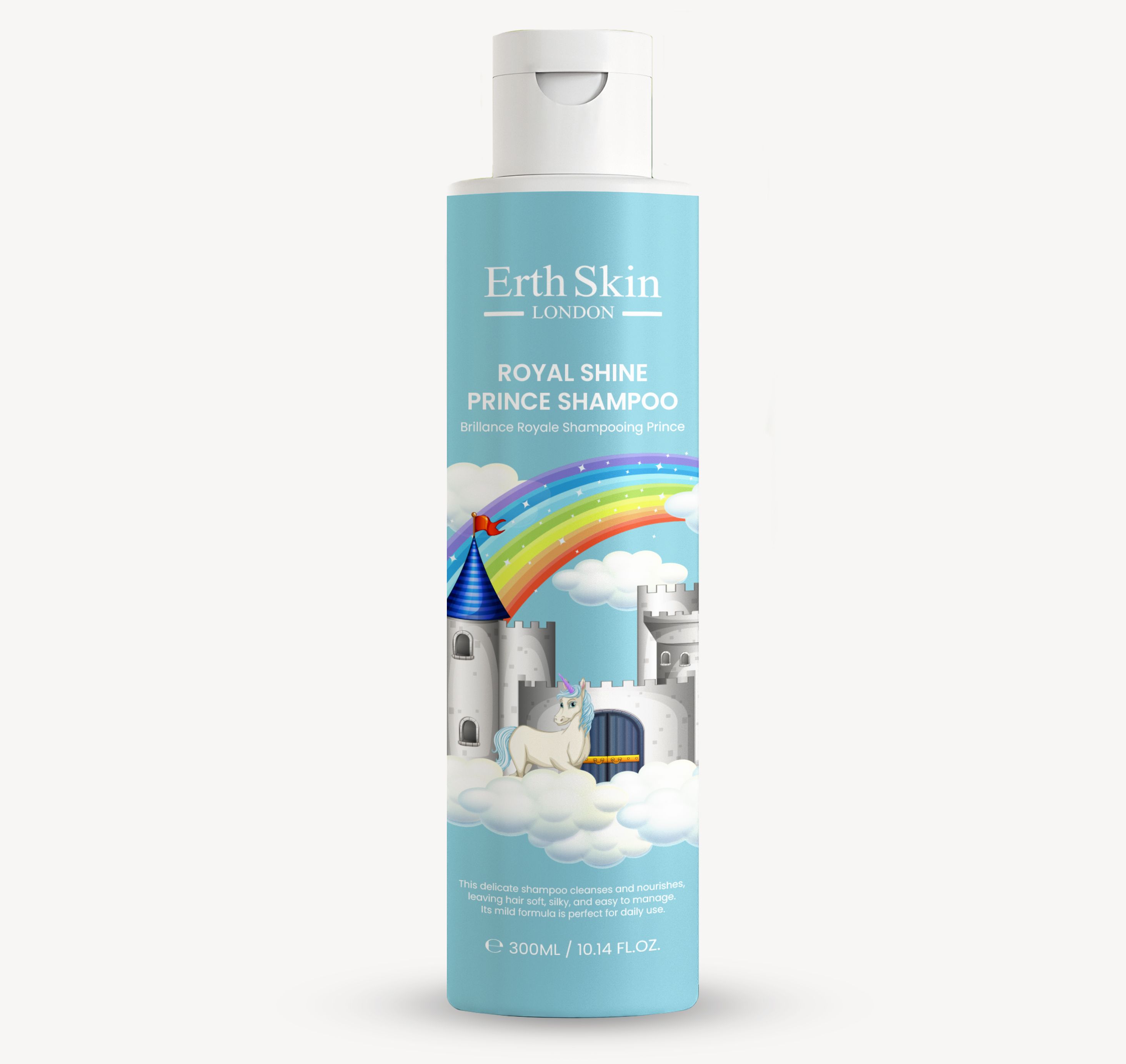 Flacon de shampooing bleu clair. Étiquette avec texte: Erth Skin London, Royal Shine Prince Shampoo. Illustration: arc-en-ciel, château, licorne.