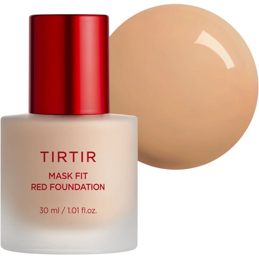 TIRTIR Mask Fit Red Foundation met rode dop. Kleurvlek ernaast. De productnaam en hoeveelheid staan op de fles.