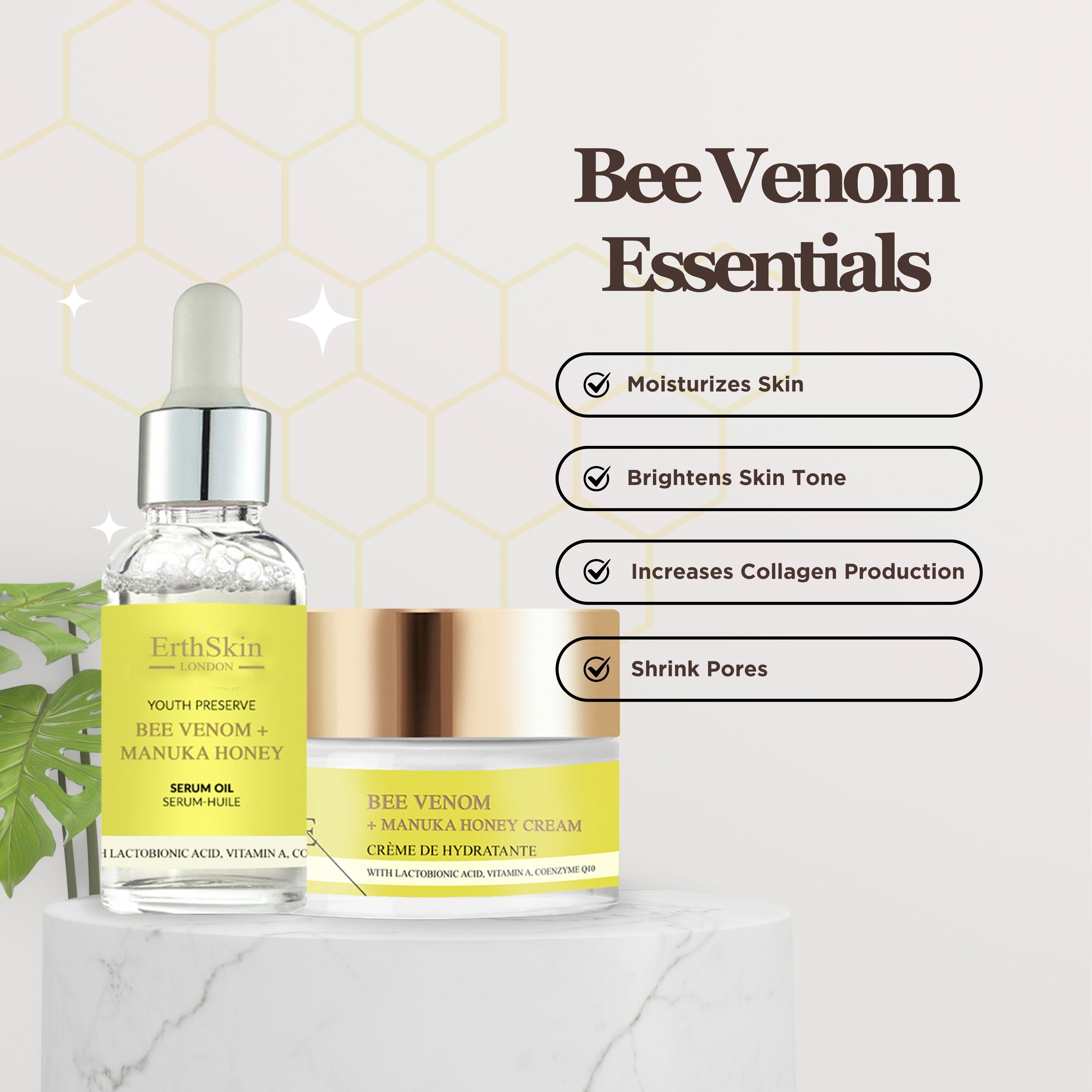 Serumfles en crème pot. Beide met gele etiketten en productnamen. Serum met pipet. Crème met gouden deksel. Op sokkel.