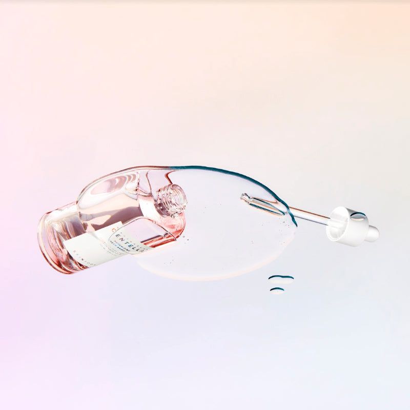 Serumfles met pipet en serum op oppervlak. Merk: SKIN1004.