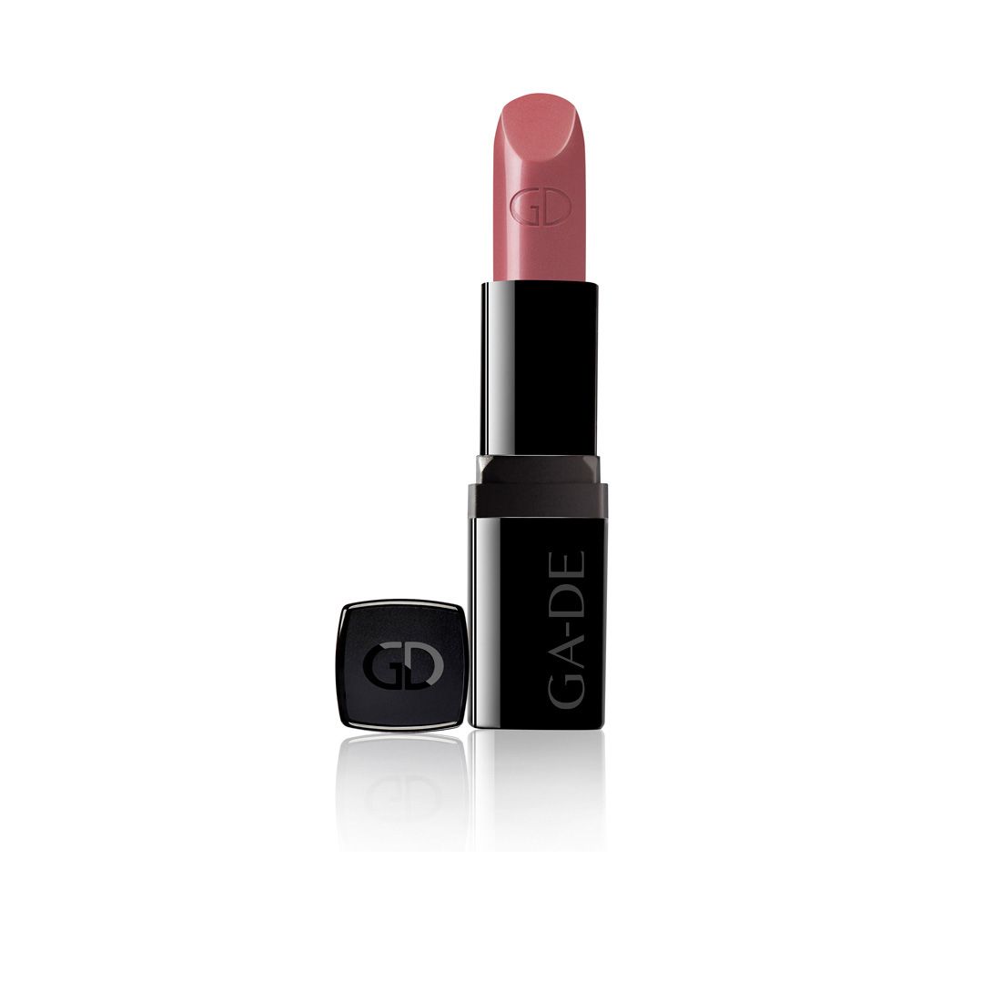 Rouge à lèvres rose clair. Boîtier noir avec inscription GA-DE. Capuchon à côté. Logo GD sur le capuchon.