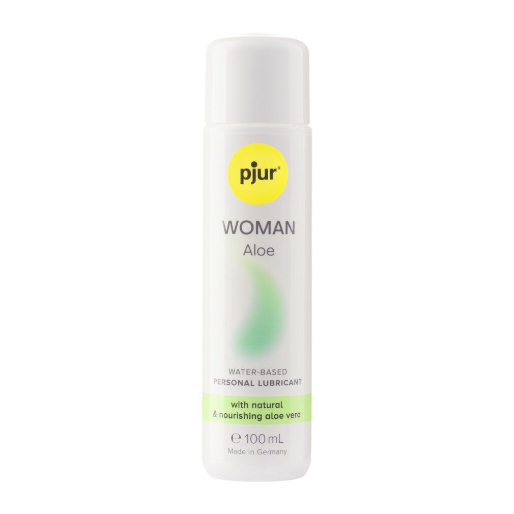 Witte fles met geel logo en tekst. Productnaam: WOMAN Aloe. Bevat aloë vera. Op waterbasis. 100 ml.