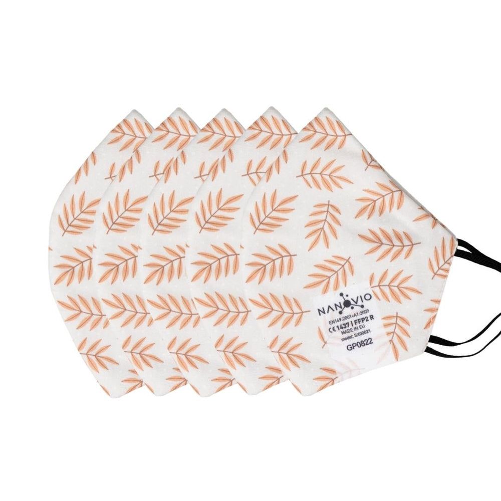 Vijf maskers met bladmotief. Merk Nanovio zichtbaar. CE-markering.