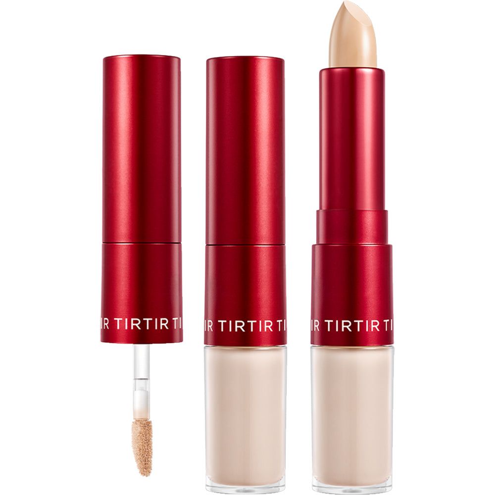 Trois bâtons de correcteur rouges, partiellement ouverts. Un avec applicateur, deux avec embout correcteur. Texte : "TIRTIR".