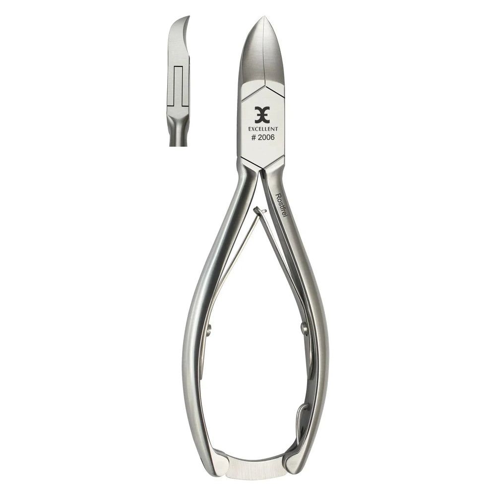 Zilverkleurige nagelknipper. Met de merknaam "Excellent" en modelnummer #2006.