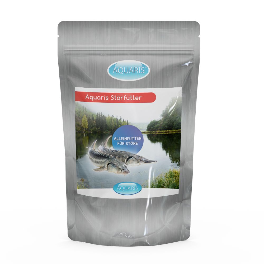 Verpakking van AQUARIS Störfutter. Opschrift: Aquaris Störfutter, Alleinfutter for Store. Afbeelding van steuren in een meer.