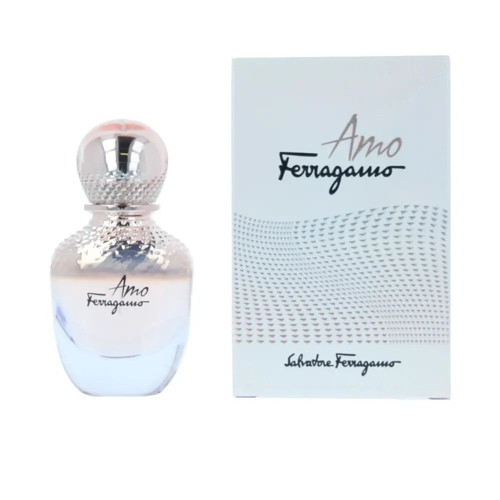 Flacon et emballage Salvatore Ferragamo Amo Eau de Parfum, tous deux avec des accents argentés.