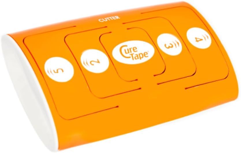 Oranje CureTape Kinesiotape Cutter met vijf genummerde sleuven voor verschillende bandbreedtes.