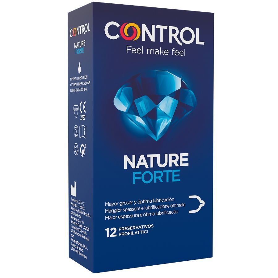 Blauwe doos met CONTROL NATURE FORTE. Bevat 12 condooms. Diamantafbeelding. Logo's en tekst.