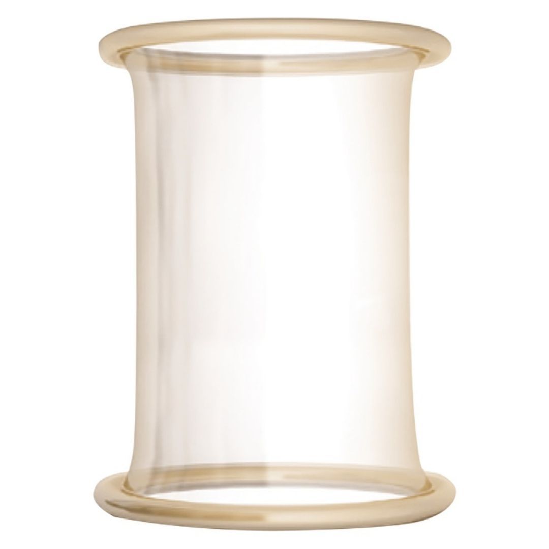 Transparant product met twee ringen aan de uiteinden. Cilindrische vorm. Op witte achtergrond.