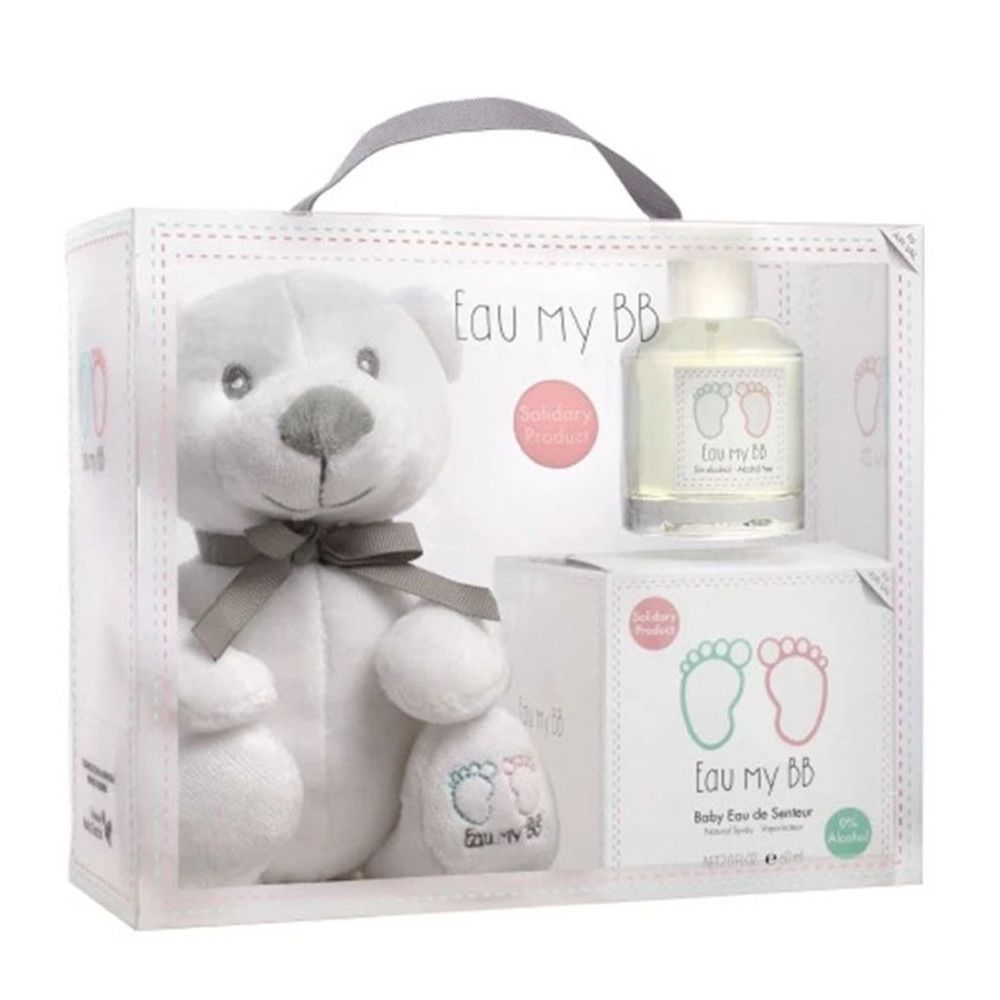 Coffret cadeau avec ours en peluche, flacon de parfum et boîte carrée. Dans une boîte transparente avec poignée. Inscription: Eau My BB.