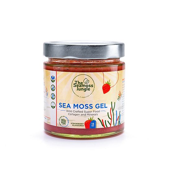 Potje rood gel. Opschrift: Sea Moss Gel, aardbeiensmaak. Met logo en certificering.