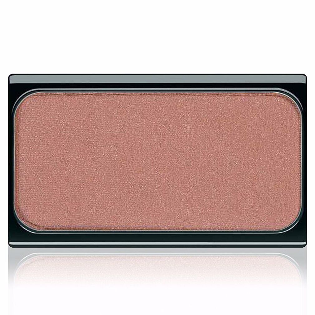 Fard à joues en boîtier compact noir rectangulaire. Teinte rose-brun. Coins arrondis.