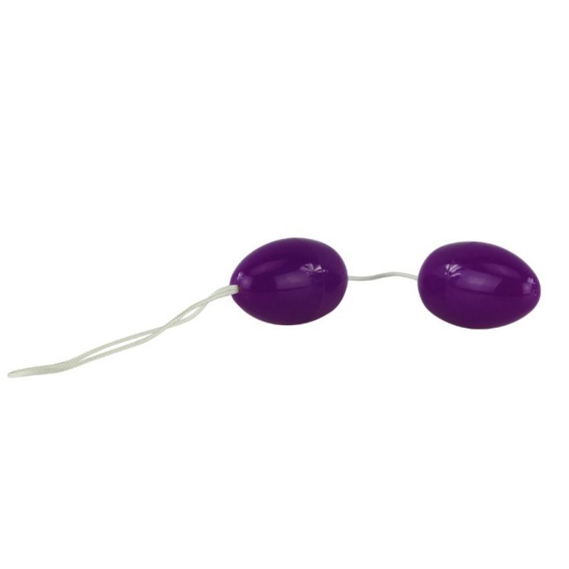 Deux boules d'œufs violettes côte à côte, reliées par un cordon blanc.