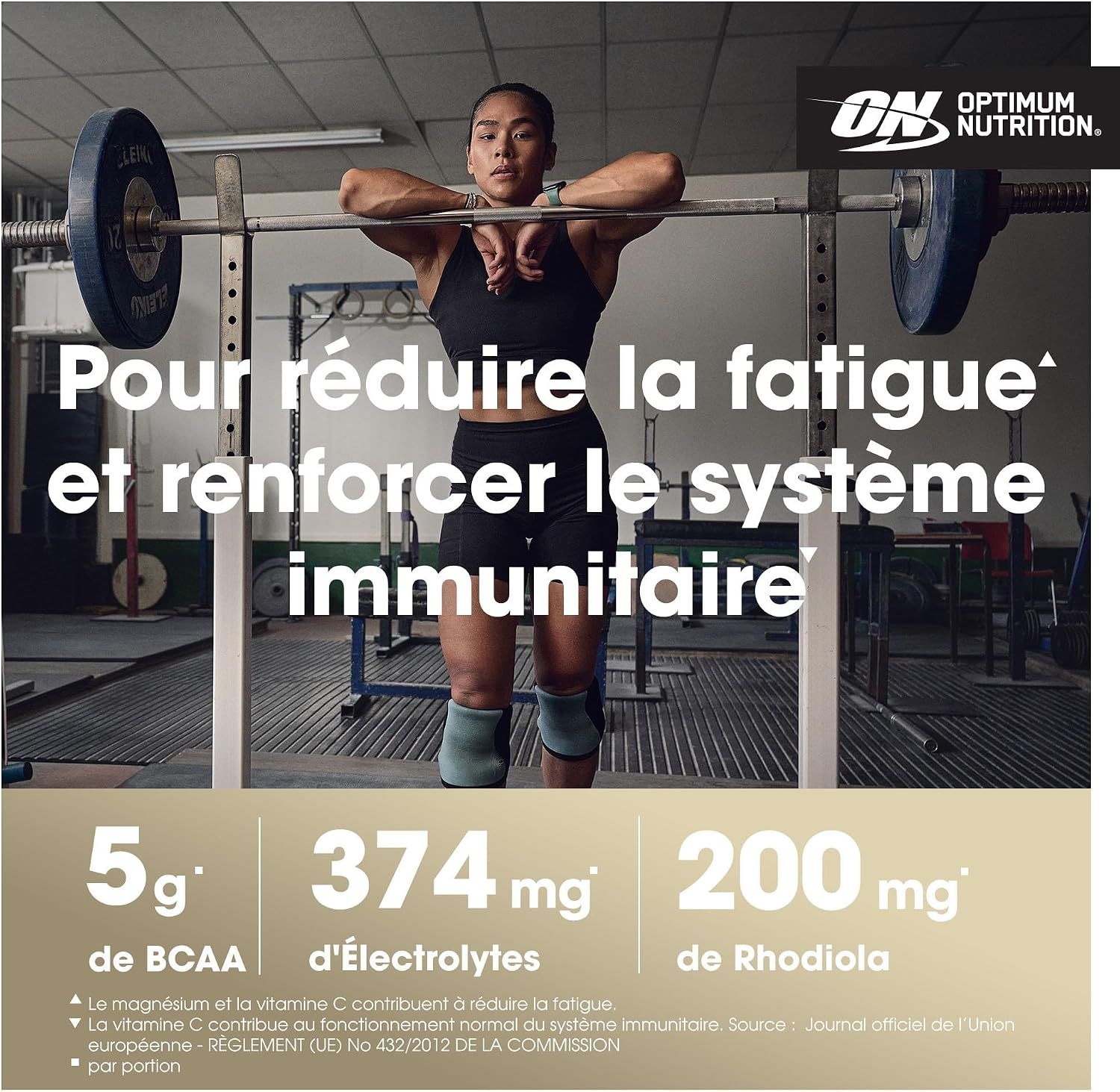 Femme soulevant des poids, texte sur la fatigue et le système immunitaire.