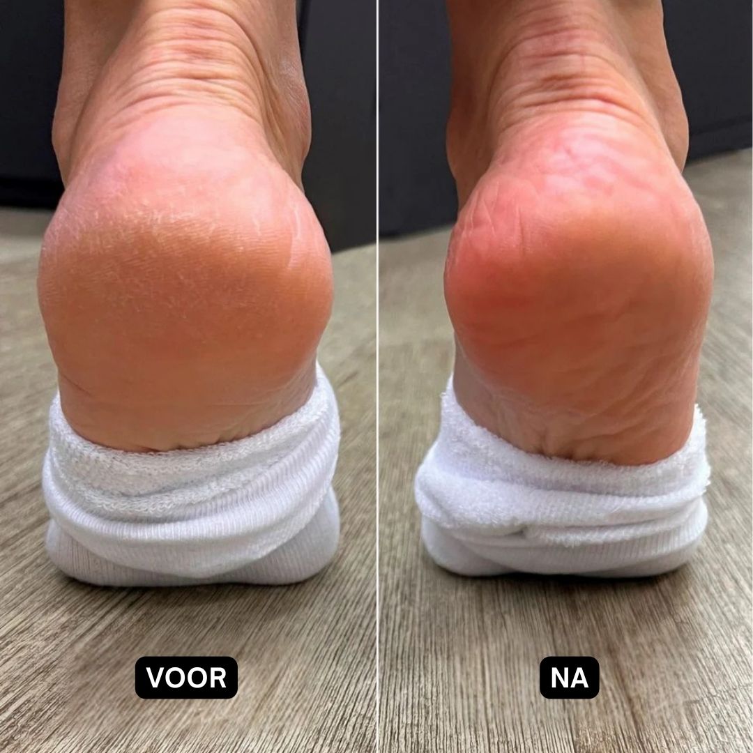 Voetcrèmetube met productnaam en merk. Verloop van beige naar grijs. Tekst: « Nourishing Foot Cream » en « Dr. SEA ».