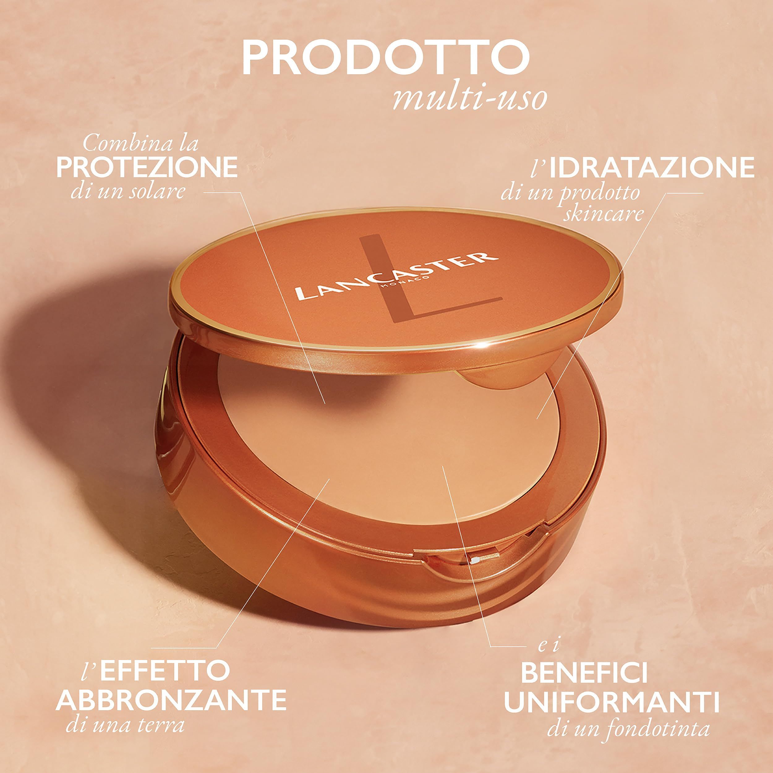 Poudre compact Lancaster dans un boîtier bronzé, couvercle ouvert révélant la poudre.