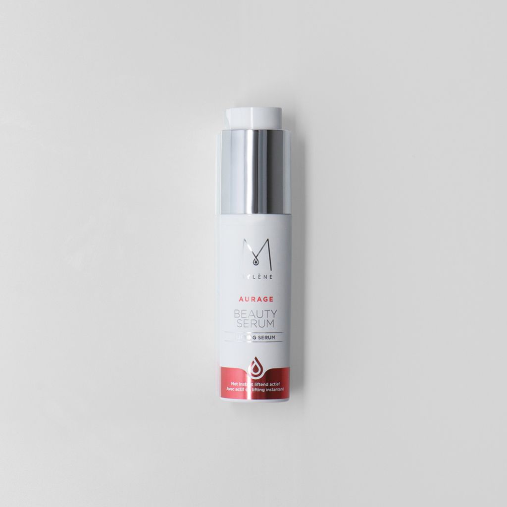 Mylène Aurage Beauty Serum Lifting Serum in witte fles met zilveren pompdop, op witte achtergrond.