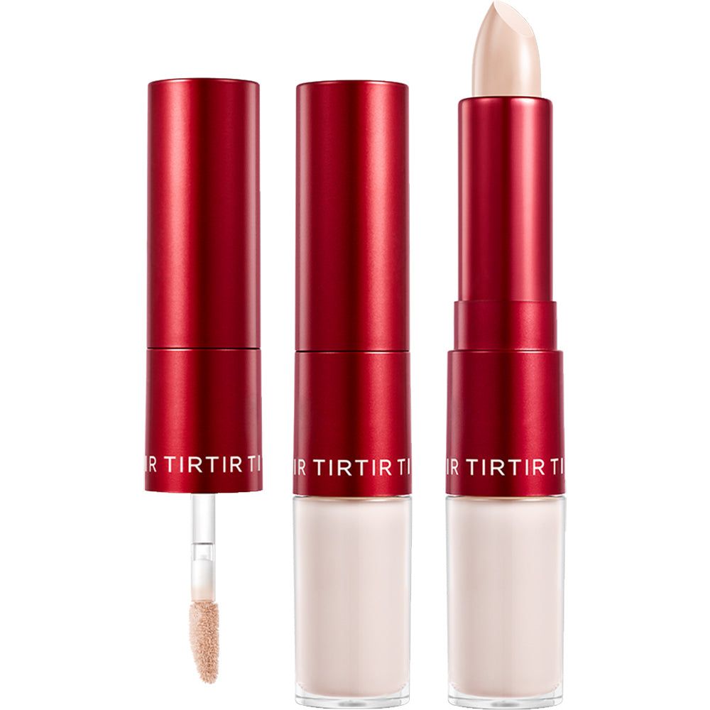 Trois contenants de correcteur rouges. Un avec applicateur, deux avec bâton ouvert. Nom du produit : TIRTIR. Le bâton montre une texture crème.