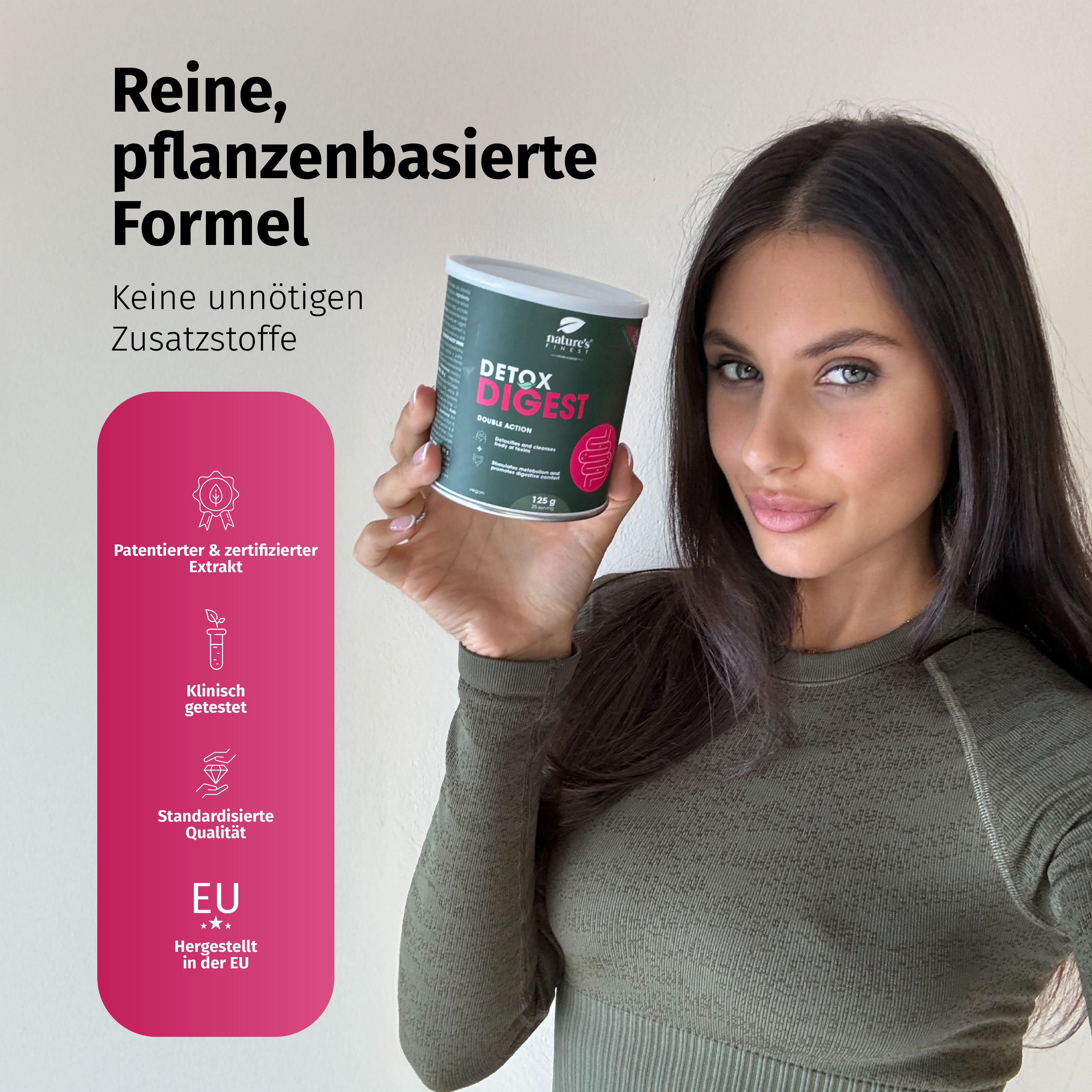 Vrouw houdt blik Detox Digest vast, met zegels voor extractkwaliteit en EU-productie.