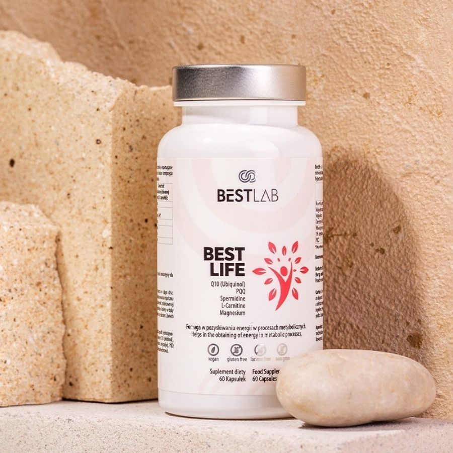 Witte fles met zilveren dop. Opschrift: BEST LAB, BEST LIFE. Rode afbeelding. Voor stenen blokken en een steen. 60 capsules.