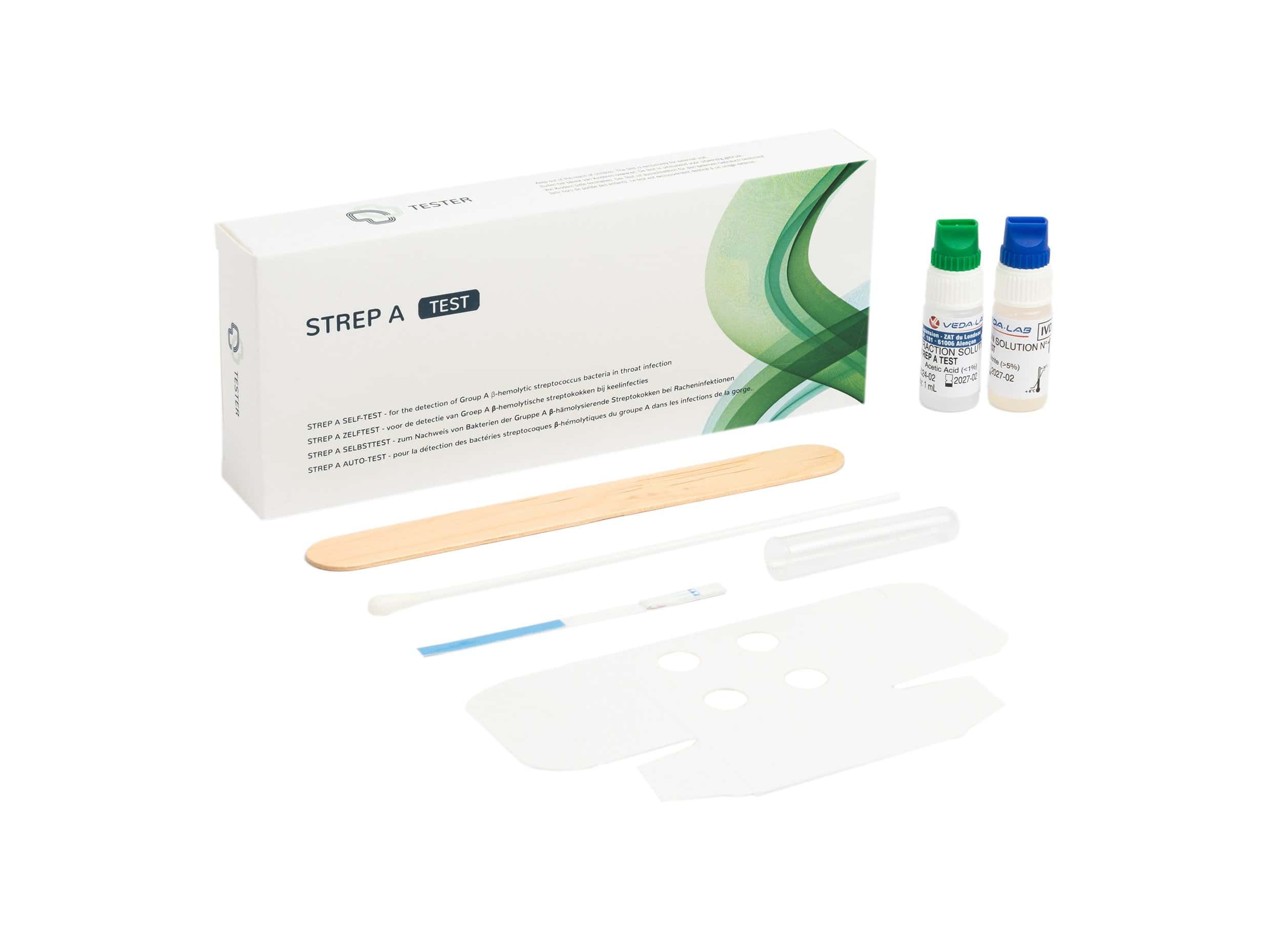Kit de test rapide Strep A avec cassette, écouvillon, flacons de réactifs et spatule en bois.