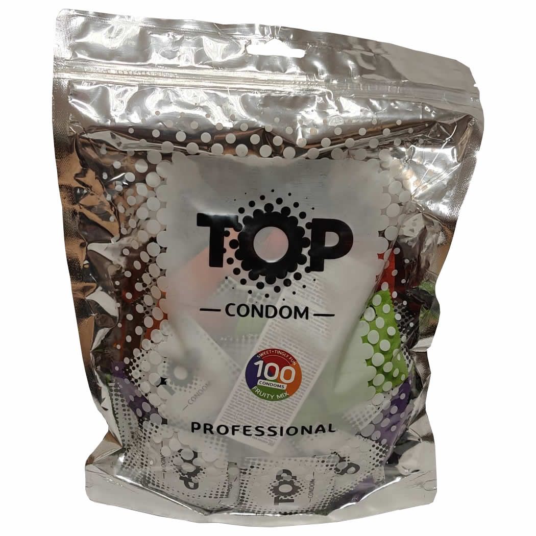 Zilverkleurige verpakking met condooms. Opschrift: TOP CONDOM, 100 stuks, Fruity Mix, PROFESSIONAL. Zichtbare condoomverpakkingen.