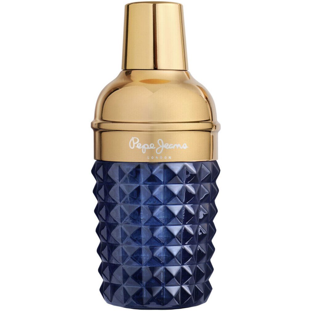 Pepe Jeans Celebrate For Him Eau de Parfum flesje. Donkerblauw, facetgeslepen flesje met gouden dop.