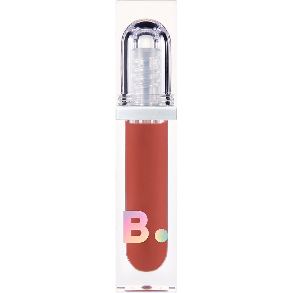 Rode lippenstift in doorzichtige huls met zilveren applicator en "B."-logo.