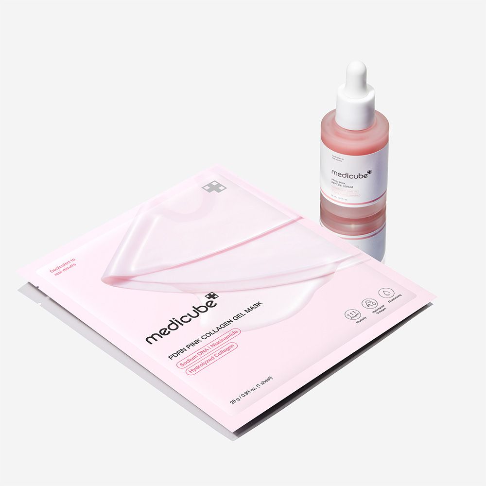 Een Medicube Pores Pink Collagen Gel Mask verpakking en een druppelflesje met roze serum.
