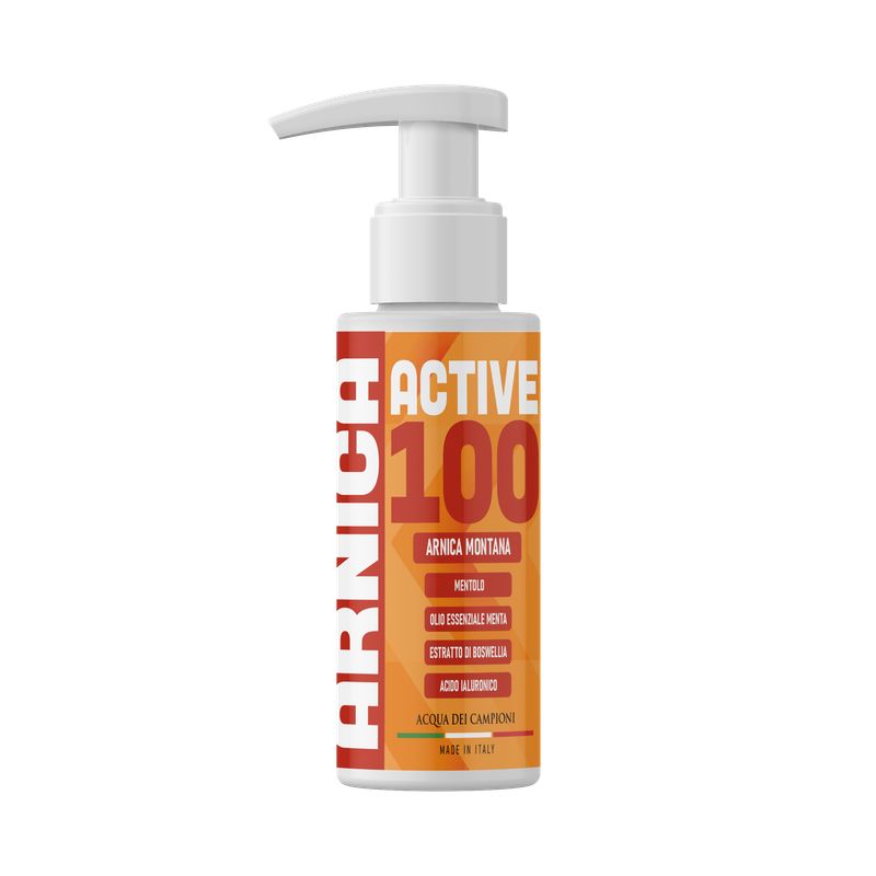 Witte dispenser met oranje etiket. Opschrift: ARNICA ACTIVE 100, ingrediënten. Gemaakt in Italië.