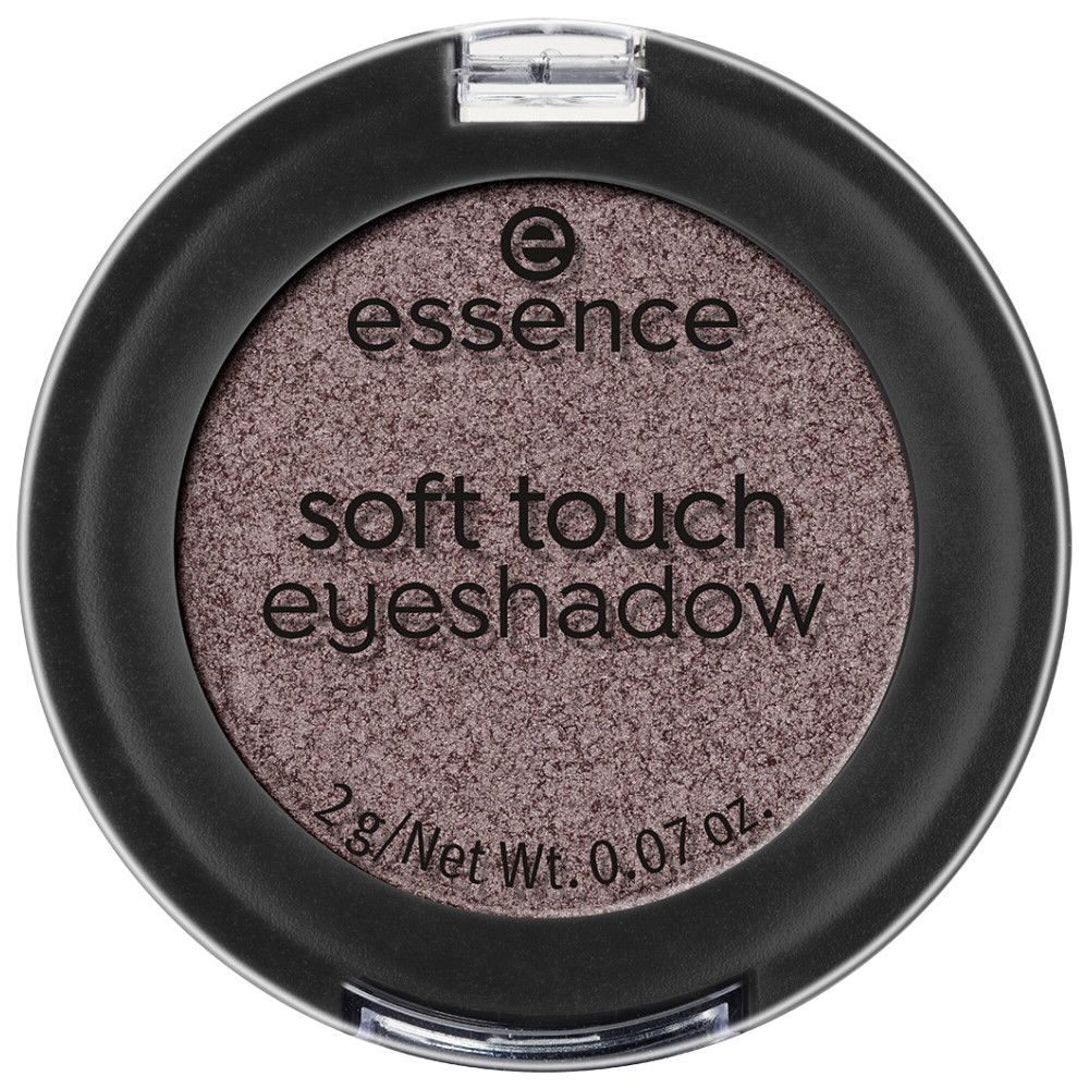 Ronde oogschaduw in zwarte houder. Op de deksel staat 'essence soft touch eyeshadow'.