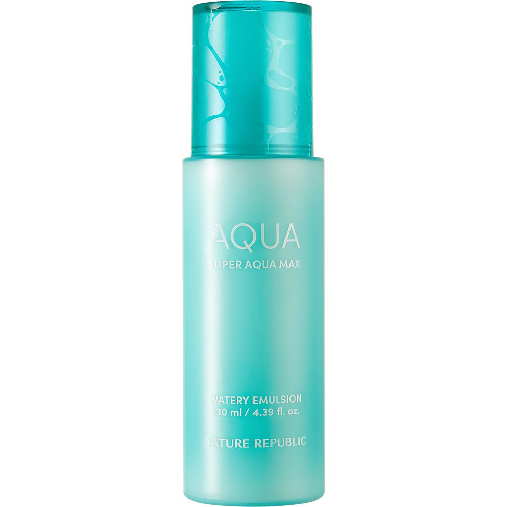Bouteille turquoise avec bouchon bleu. Nom du produit et marque visibles. Texte: « Watery Emulsion ».