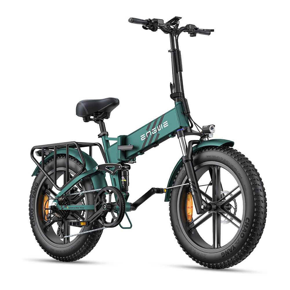 Opvouwbare e-bike. Groen, met bagagedrager, koplamp en het woord ENGWE.